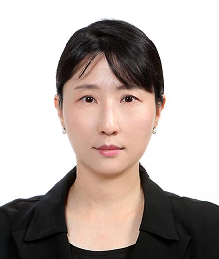 오령 교수이미지